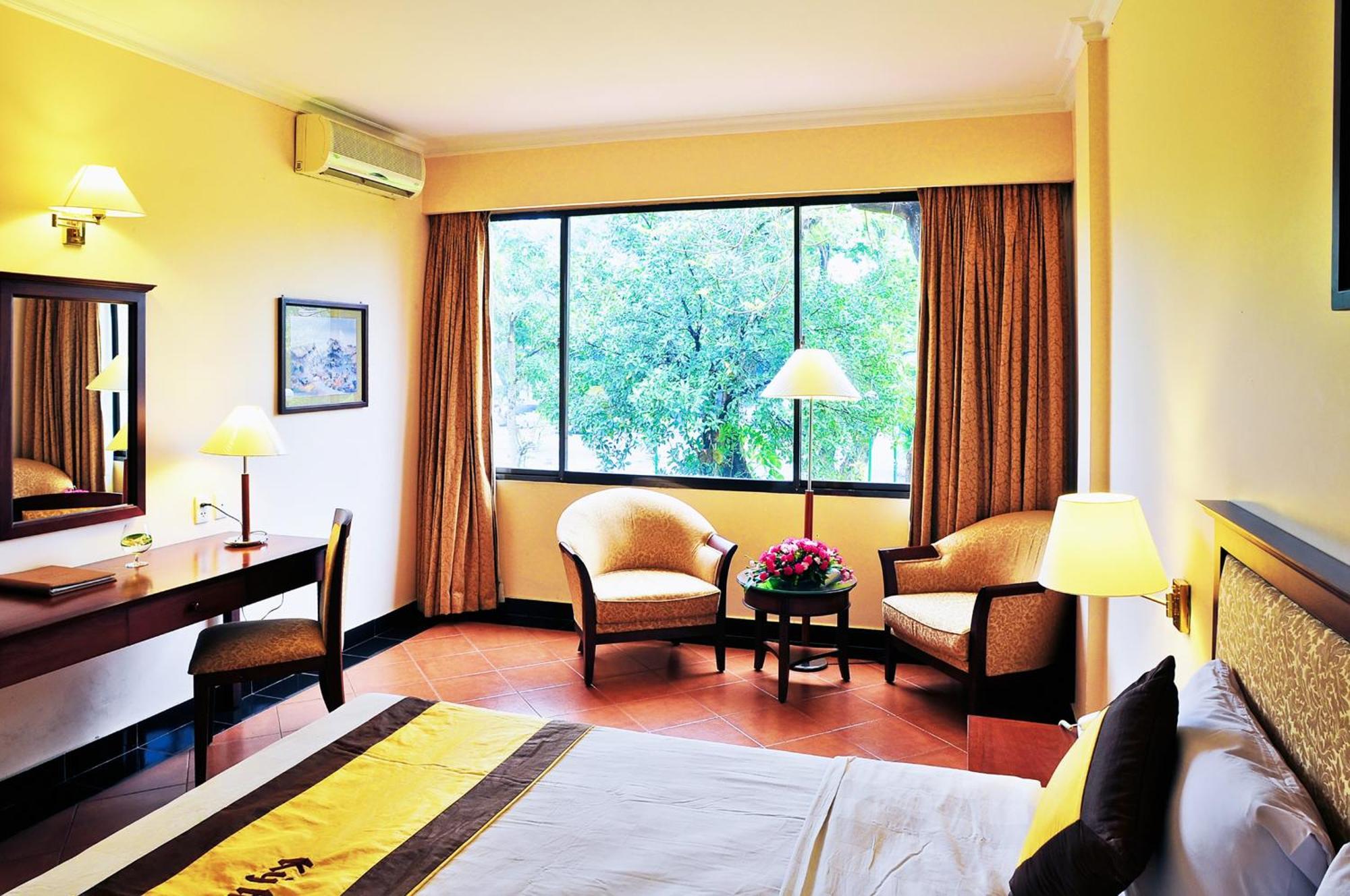 Ky Hoa Hotel Ho Chi Minh Exterior photo